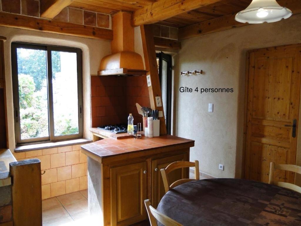 Apartament Mas De Sarjac Saint-Andéol-de-Vals Zewnętrze zdjęcie